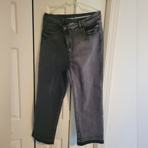 Risen Two Toned High-waisted Black Jeans